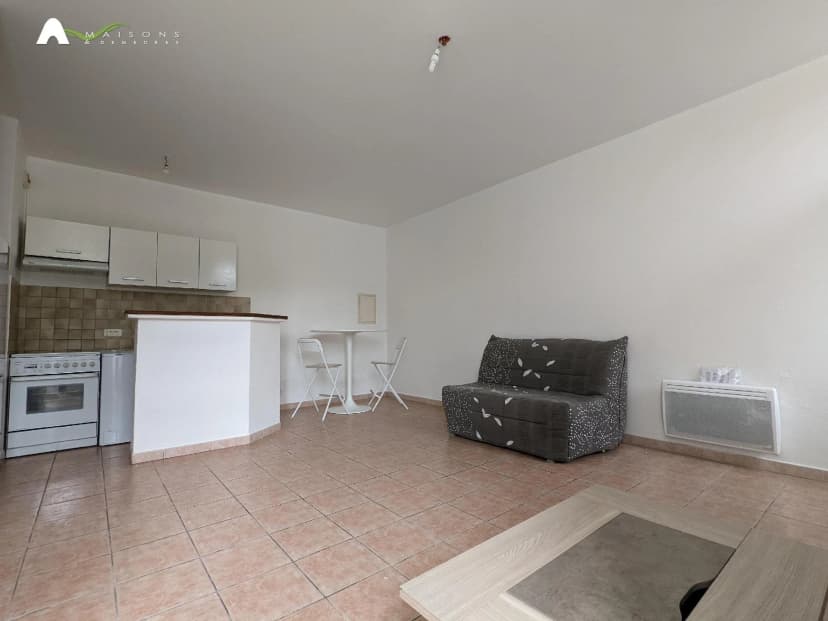 726909 photo